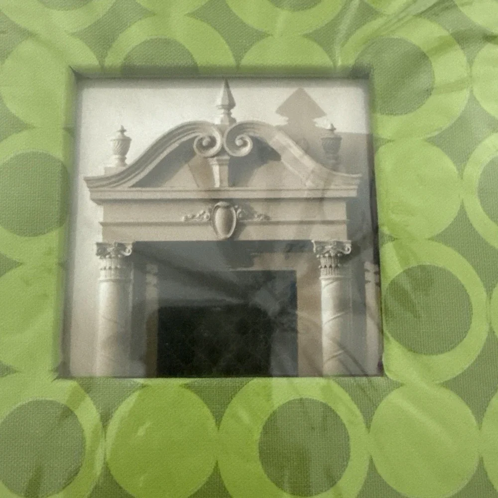 K&Company Green Dot 12 x 12 scrapbook w/ 10 page protectors New
